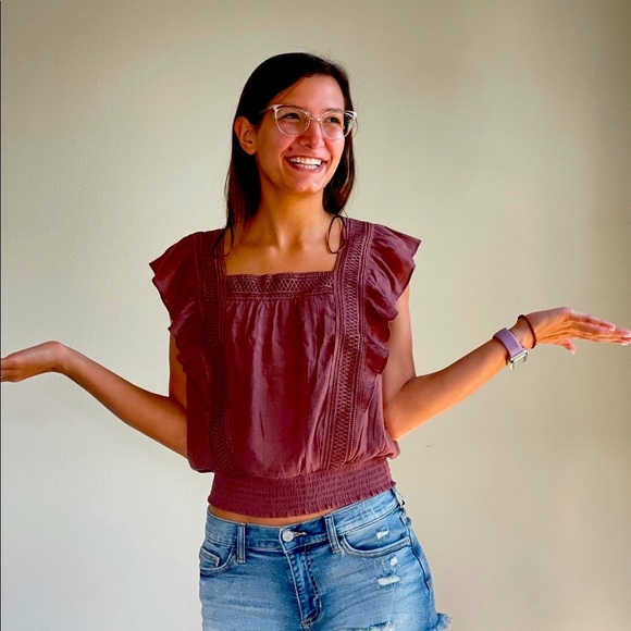 Boxy Neckline Resort Top - Picture 2 of 4